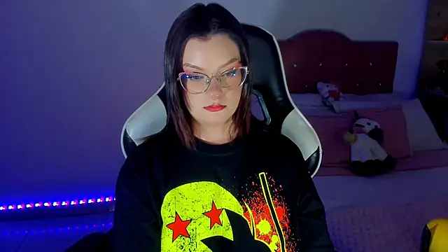 OphelianaRose33 – Naživo XXX chat