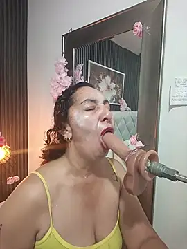 Luna_Naughty1 Chat XXX live