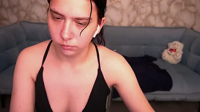 LiviaShy's Live XXX Chat
