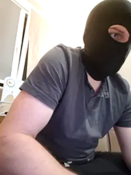 Pokazy przed kamerką – Dark_Silk_TV