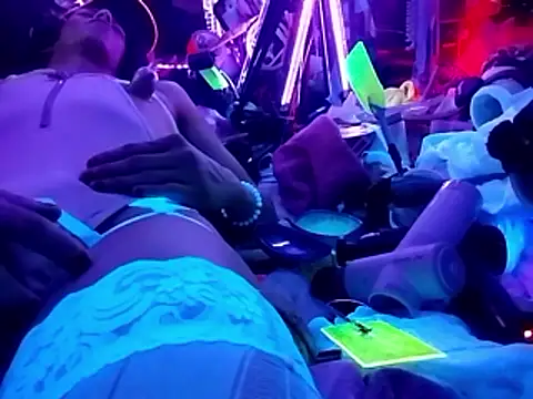 gurlnips Webcam-Show