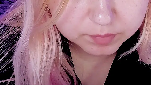 Chat +18 de DiaAngell ao vivo