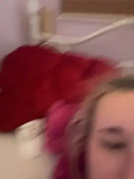 imawhorenslut19 élő XXX-chatje