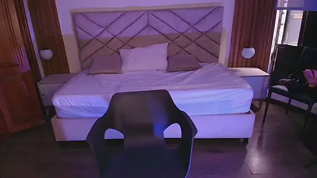 Laracooper_ Live XXX Chat