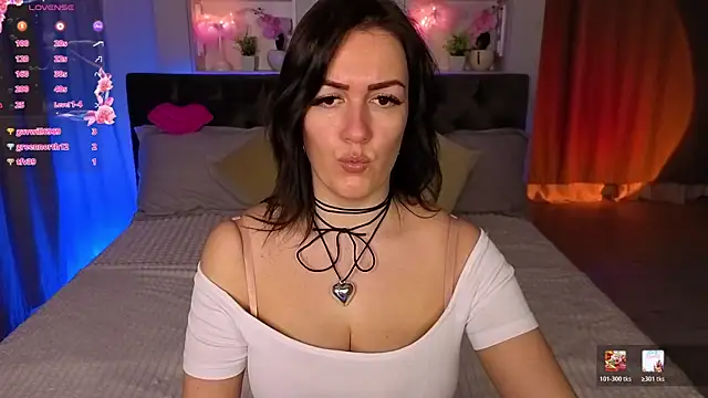 b1ushf1owerr Adlı Modelin Canlı XXX Sohbeti