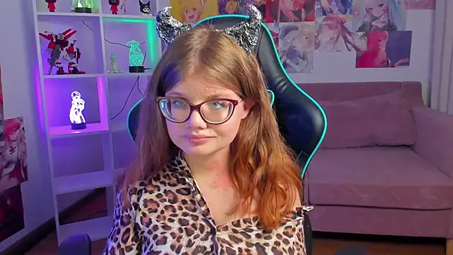 ChloeHalses élő XXX-chatje