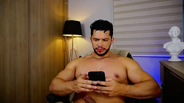 Show modela Erick_Thompsonx na web-kameri