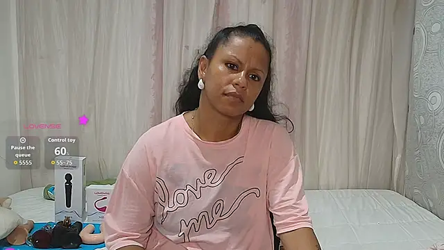 Catherine_mature45 现场XXX聊天