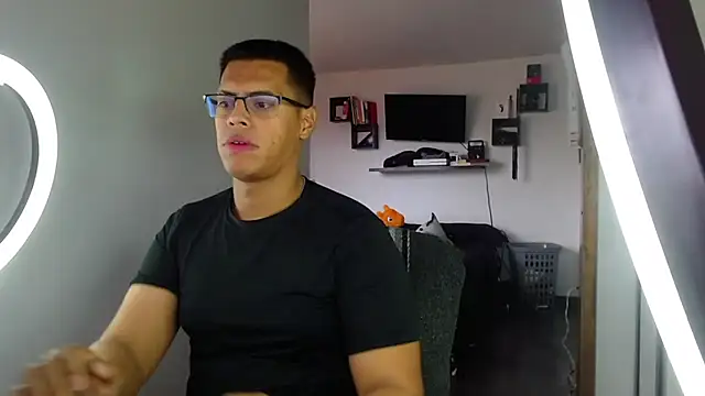 _John_Boy_ Adlı Modelin Web Kamerası Şovu