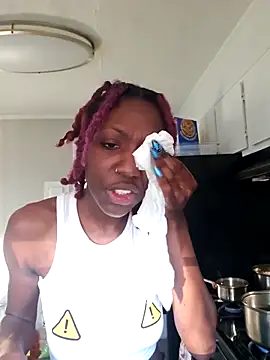 oliviaprettypussy 现场XXX聊天