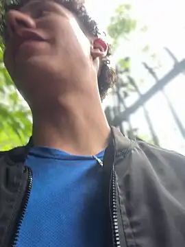 yoursexyjose's Webcam Show