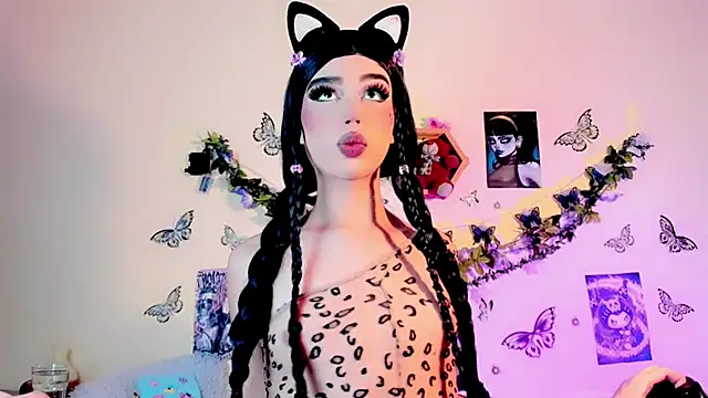 Chatroom XXX en direct de Miss-Saraii