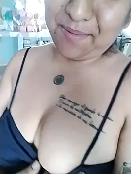 EmpaticBolillo Adlı Modelin Canlı XXX Sohbeti