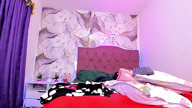 Aitana_star1 Adlı Modelin Canlı XXX Sohbeti