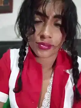 KattyBerryX Adlı Modelin Canlı XXX Sohbeti