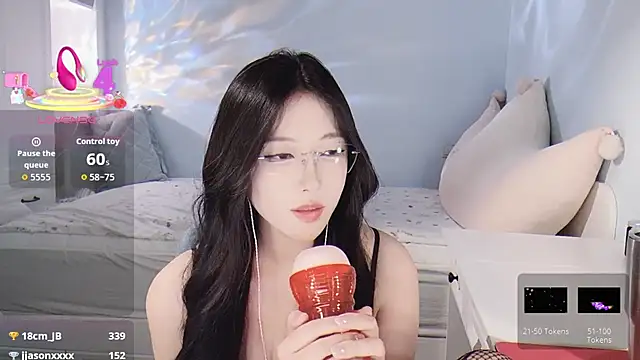 -Tilana- Show in webcam