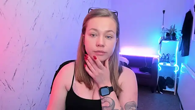 holly_xglam's Live XXX Chat