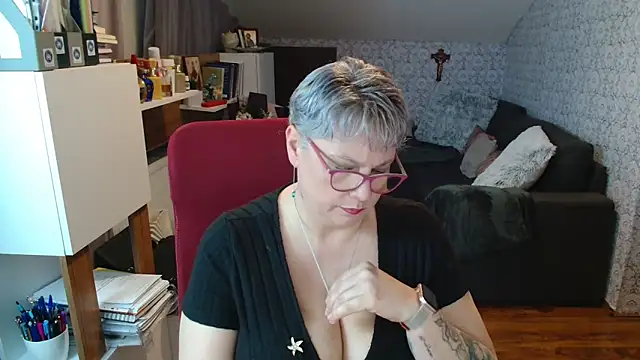 Chatroom XXX en direct de bigtits4you