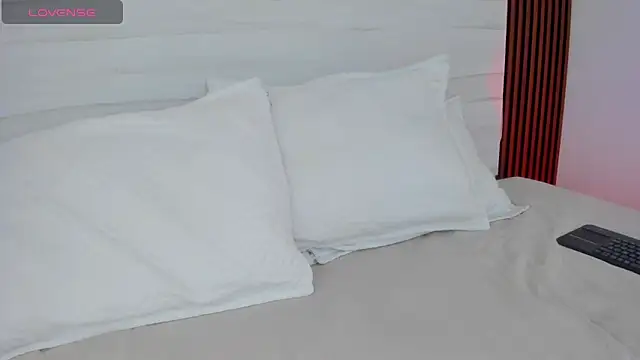 Amy_Leah Live XXX-Chat