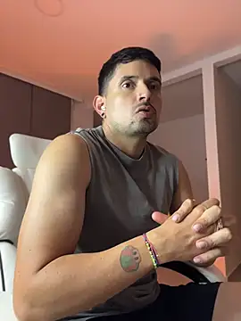 TroyeSavage webkamerás műsora