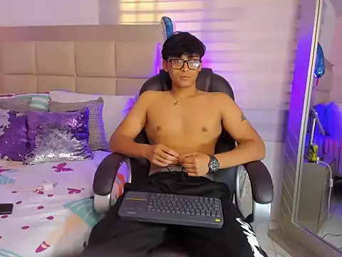 mathias_oberlin 라이브 XXX 채팅