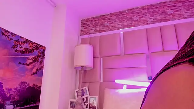 Živý XXX chat ShaniaBrownn