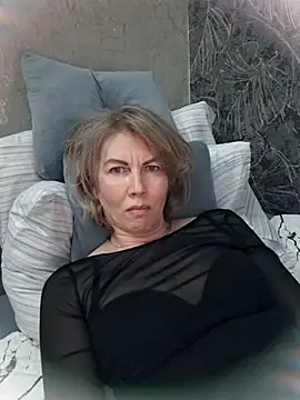 stellahere8n Live XXX chat