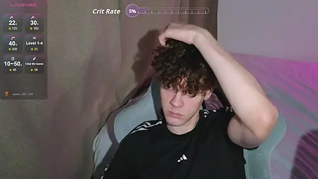 cute_thomas: вебкам-шоу