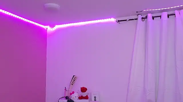 Chat XXX en directo de Sachi_Meow