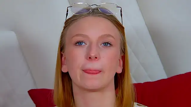 Chatroom XXX en direct de BeatriceBinoche