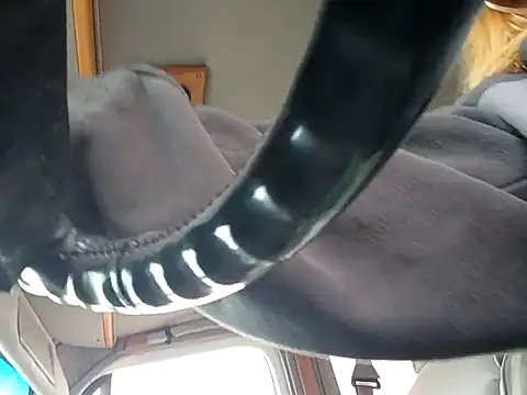 Queen2454 Adlı Modelin Canlı XXX Sohbeti