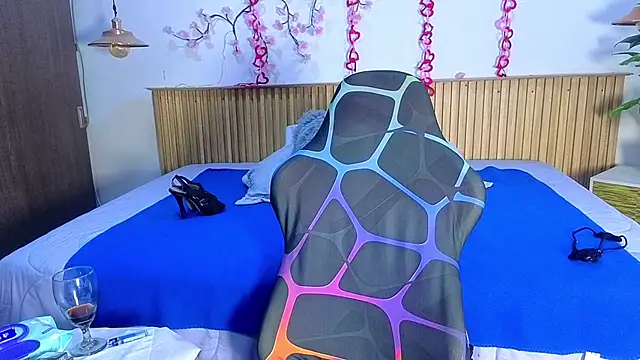 rose_meyer Adlı Modelin Canlı XXX Sohbeti