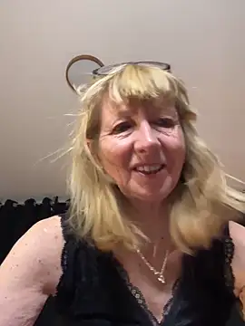 MatureKim Adlı Modelin Web Kamerası Şovu