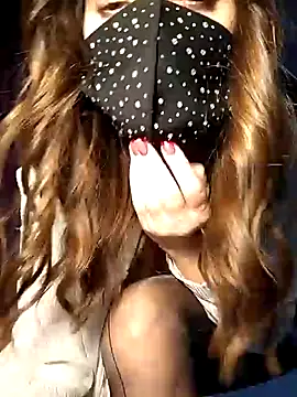 Akemi_rossi's Live XXX Chat