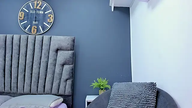 Robin_Rief: διαδ ικτυακό σόου στην κάμερα