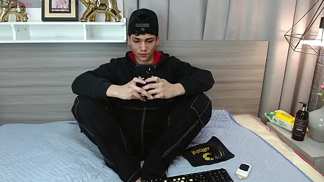 SamBlack_ webkamerás műsora