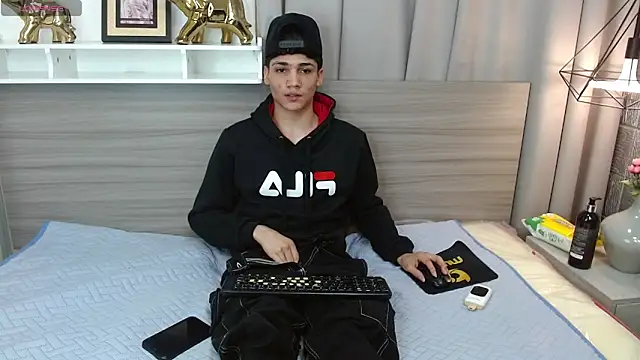 SamBlack_ live XXX chat