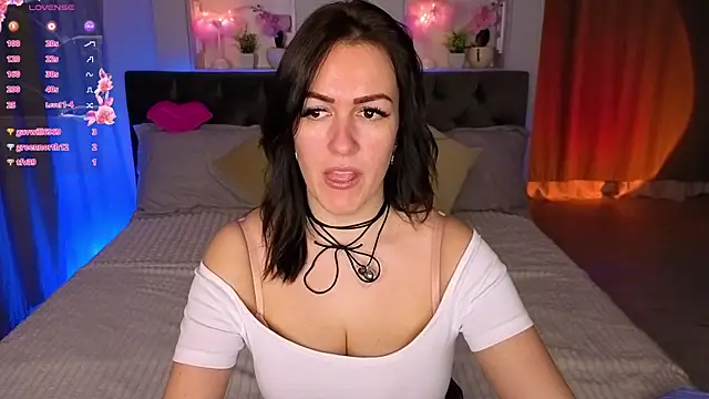 Chat +18 de b1ushf1owerr ao vivo