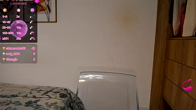 Bloom_Noor: απευθείας συνομιλία ΧΧΧ