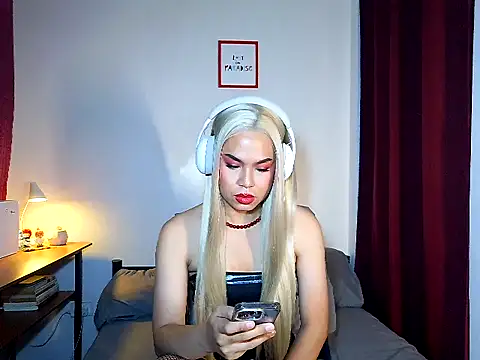 MistressLuna1 Live XXX-Chat