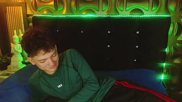 cruz_dante Pertunjukan Webcam