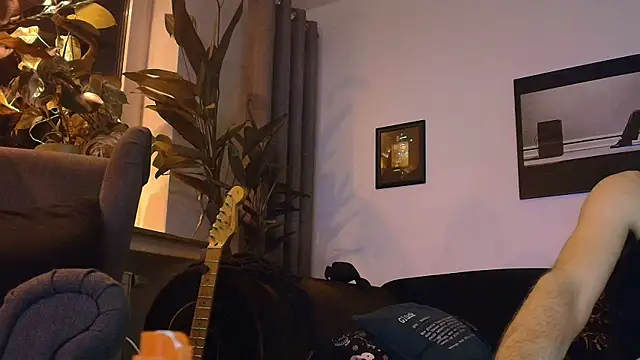 Kingsscepter Adlı Modelin Canlı XXX Sohbeti