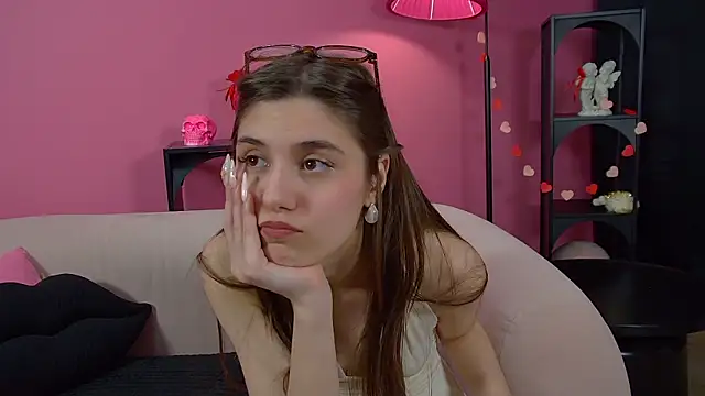 دردشة ArianaAllens الجنسية المباشرة