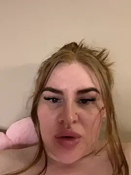 RedFoxQueenn Webbikameraesitys