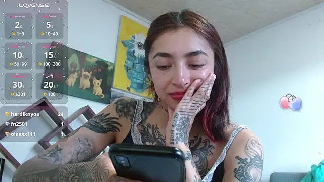 Chat +18 de ZoeBakers_ ao vivo