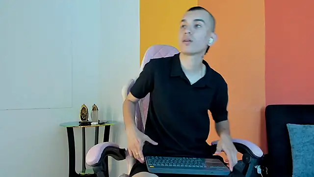 Rowan_Cley – Kamerová šou