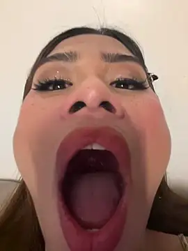 Princessaprilxxx লাইভ XXX চ্যাট