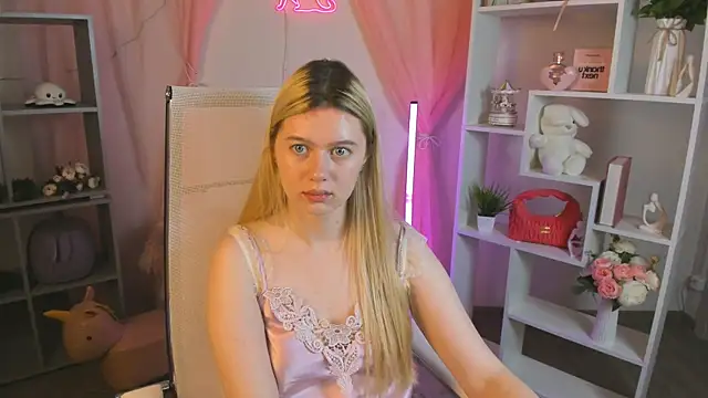 CelestineMauriac Adlı Modelin Canlı XXX Sohbeti