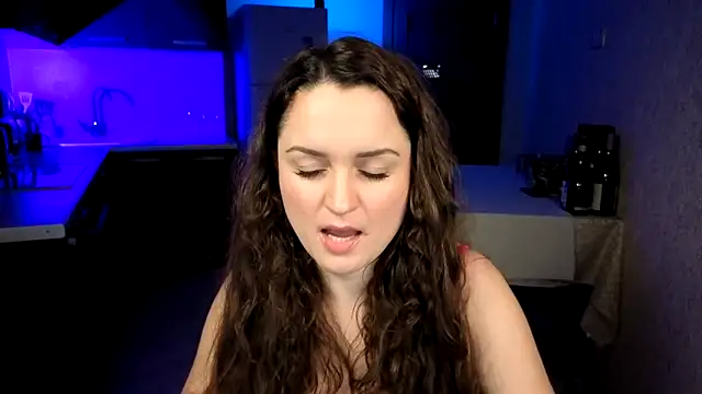 XXX chat uživo modela Cerann1