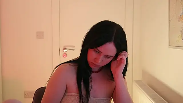 mira_mmiraのライブXXXチャット